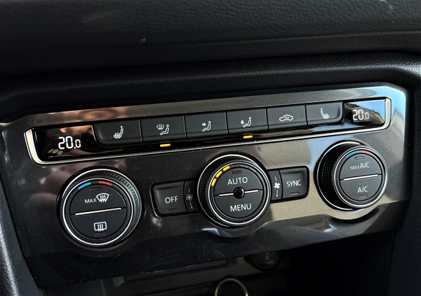 Volkswagen Tiguan Allspace cena 116900 przebieg: 3116, rok produkcji 2021 z Łapy małe 191